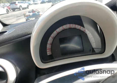 2016 Smart Fortwo z USA, uszkodzony, nr VIN WMEFJ5DA5GK127995